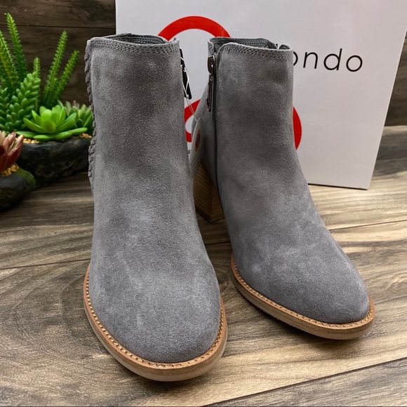 NIB Blondo Nina Waterproof Suede Ankle Bootie - Picture 3 of 12